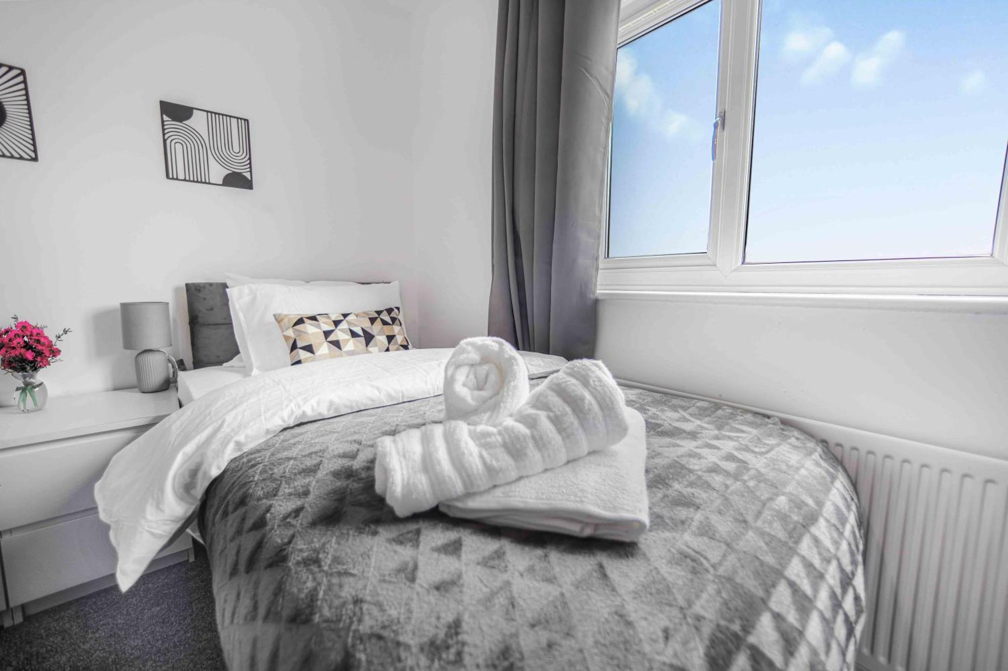 Centre House, Perfect For Long Stays! Parking, Wifi, Outdoor Space Casa vacanze Manchester