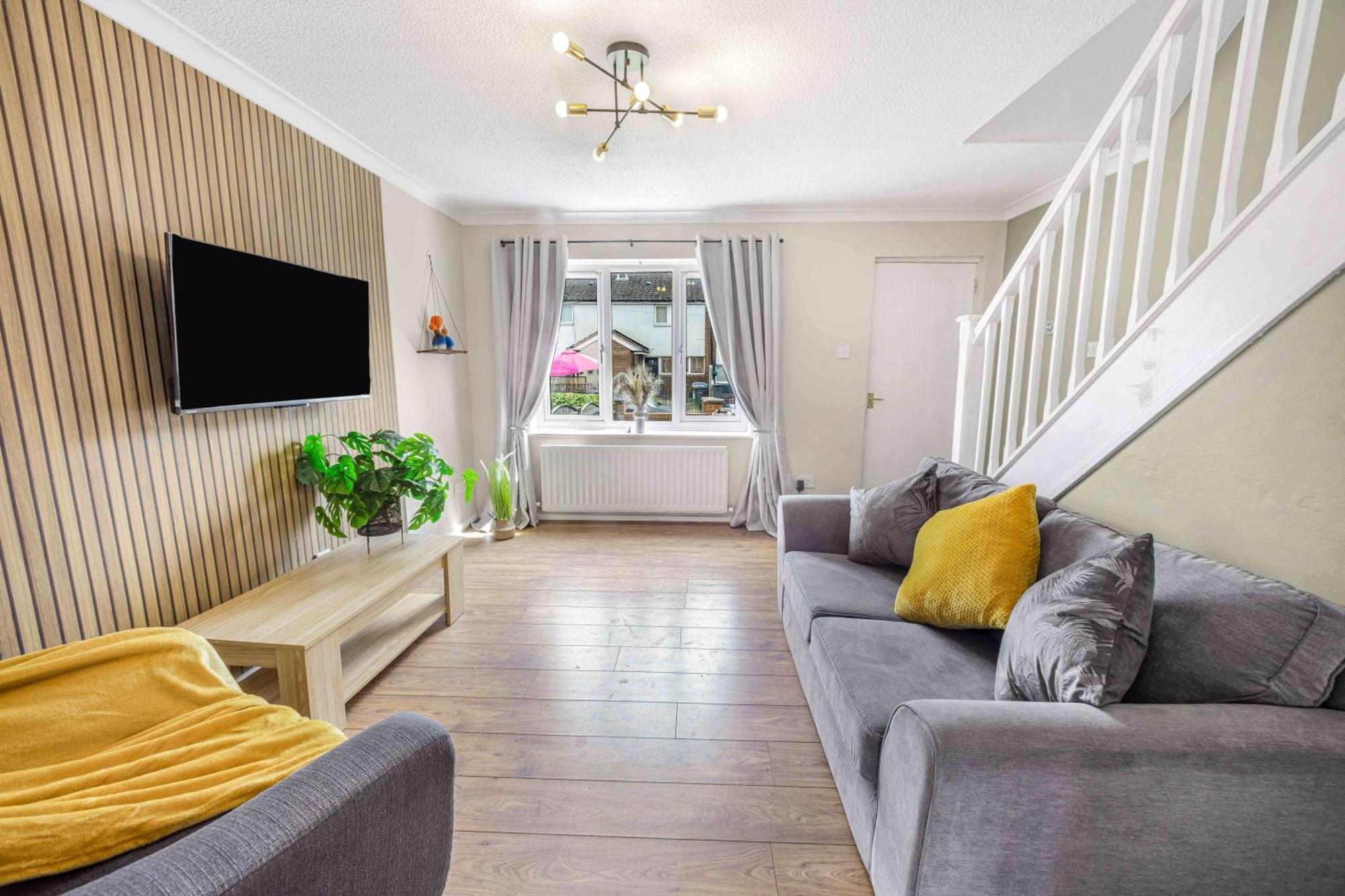 Centre House, Perfect For Long Stays! Parking, Wifi, Outdoor Space Casa vacanze *